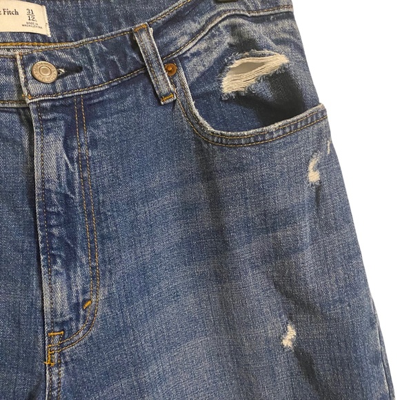 Abercrombie & Fitch The Mom High Rise Distressed Jeans Size 31 - Picture 3 of 7